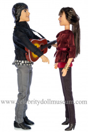 Joe Jonas and Demi Lovato dolls
