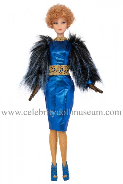 Elizabeth Banks doll