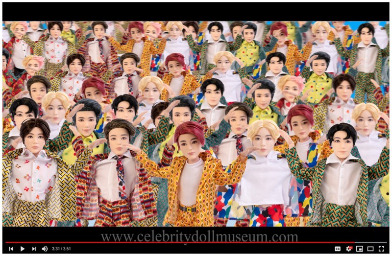 BTS  dolls in IDOL video still