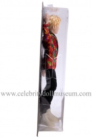 V BTS doll box other side