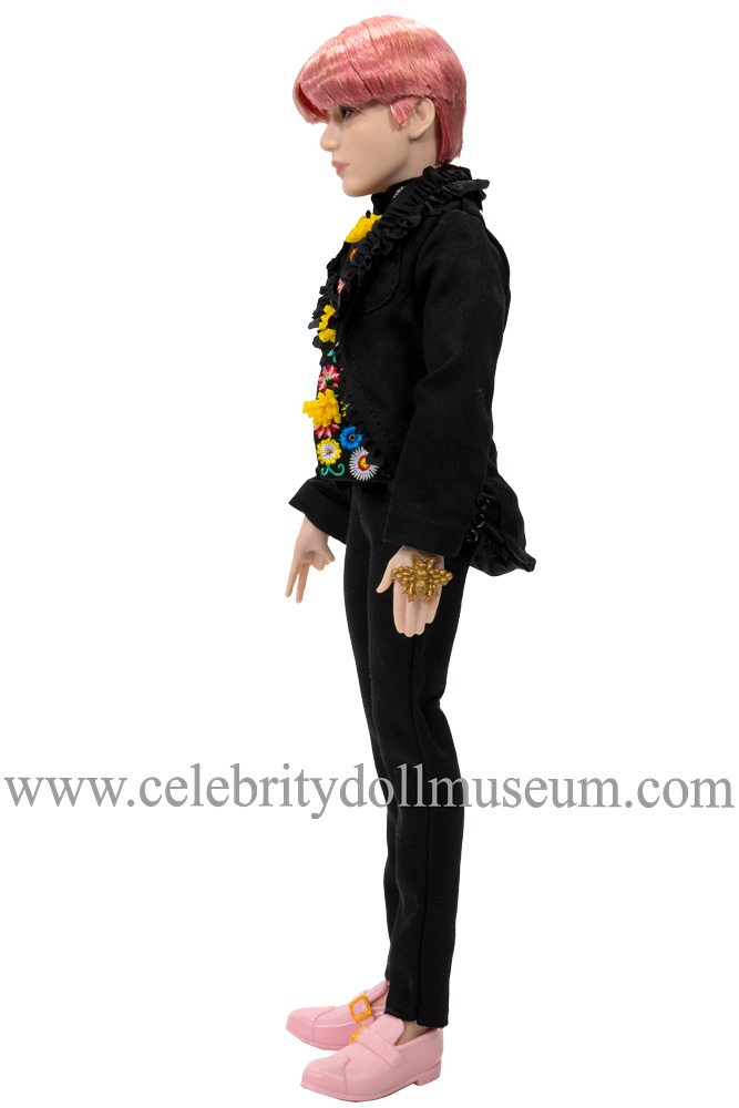Kim Tae hyung V Prestige Celebrity Doll Museum