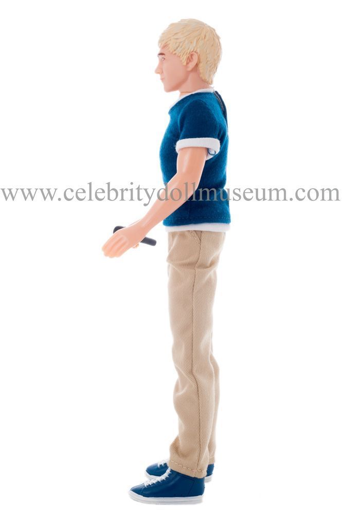 Fashion Doll Friday: Hasbro One Direction Singing Niall Horan 2013