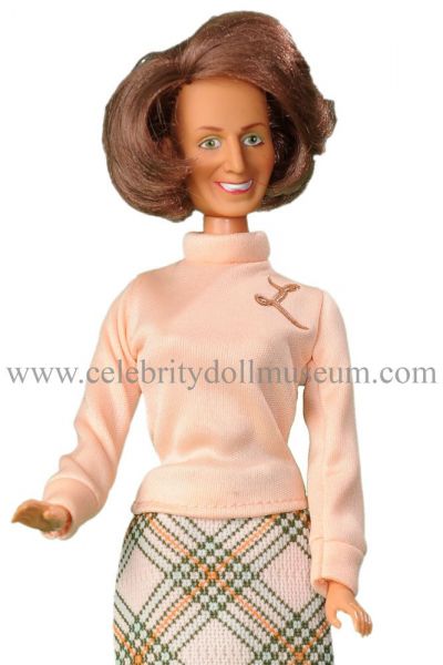 Penny Marshall as  Laverne doll