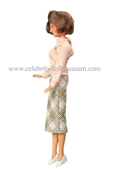 Penny Marshall as  Laverne doll