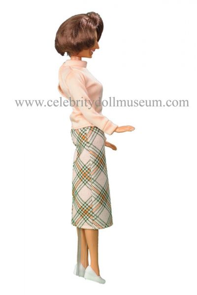 Penny Marshall as  Laverne doll