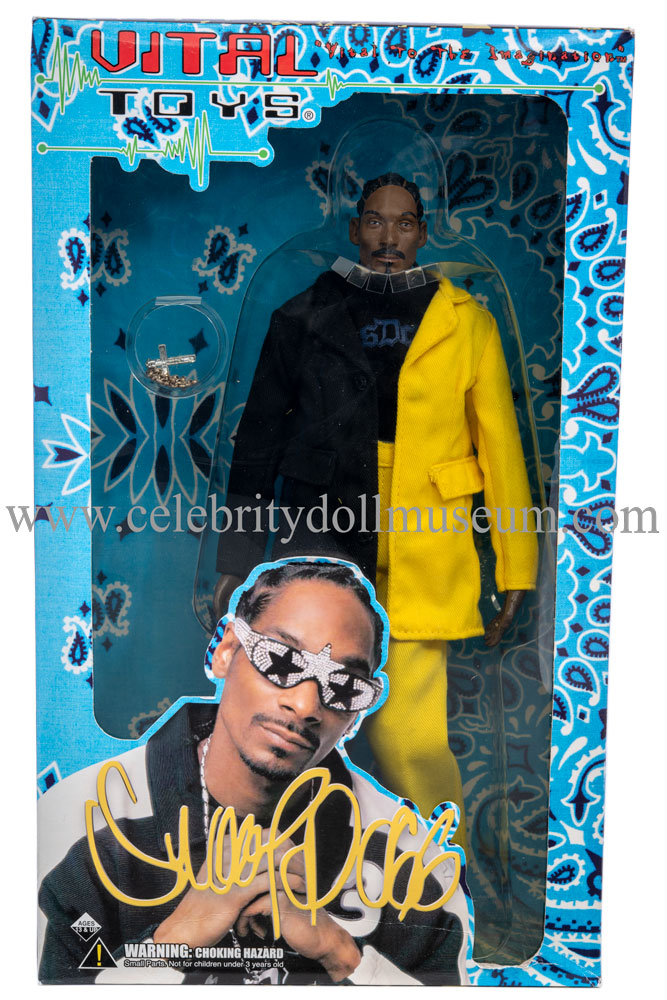 https://www.celebritydollmuseum.com/wp-content/gallery/snoop-dogg-photos-1/SnoopDog2003.jpg