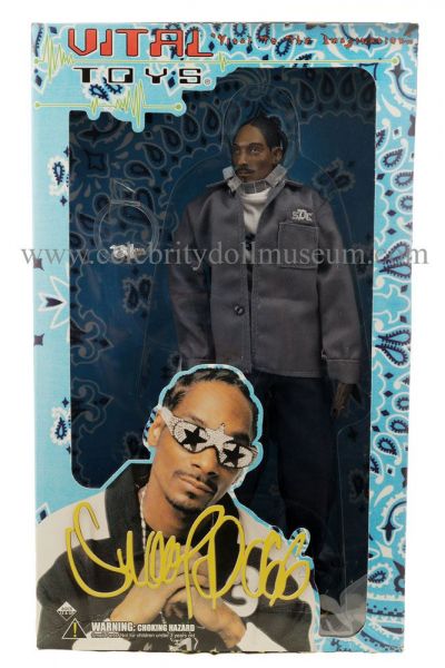 Snoop Dogg action figure box front
